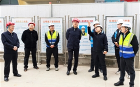 王宏調(diào)研檢查項目建設(shè)、冬季供暖準(zhǔn)備工作