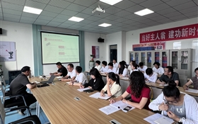 黨委副書記、副校長張開禮到信息技術(shù)學(xué)院為師生講授黨課